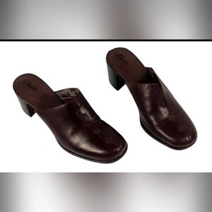 CLARKS soft brown leather chain braid CLOGS slide on MULES Womens Sz. 10